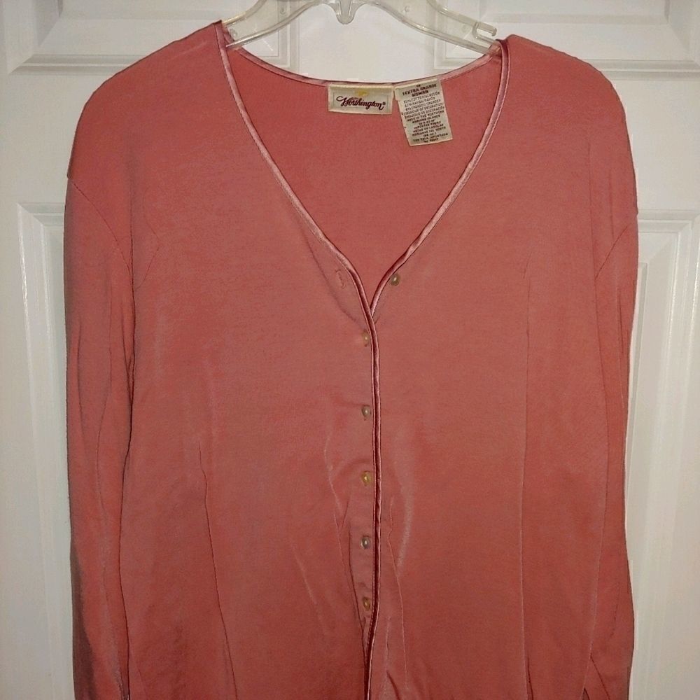 Worthington long sleeve Tee 